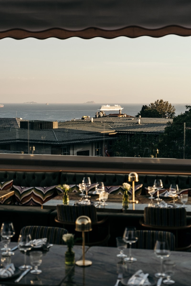 Restaurant atmosphere at Sentez Rooftop Restaurant