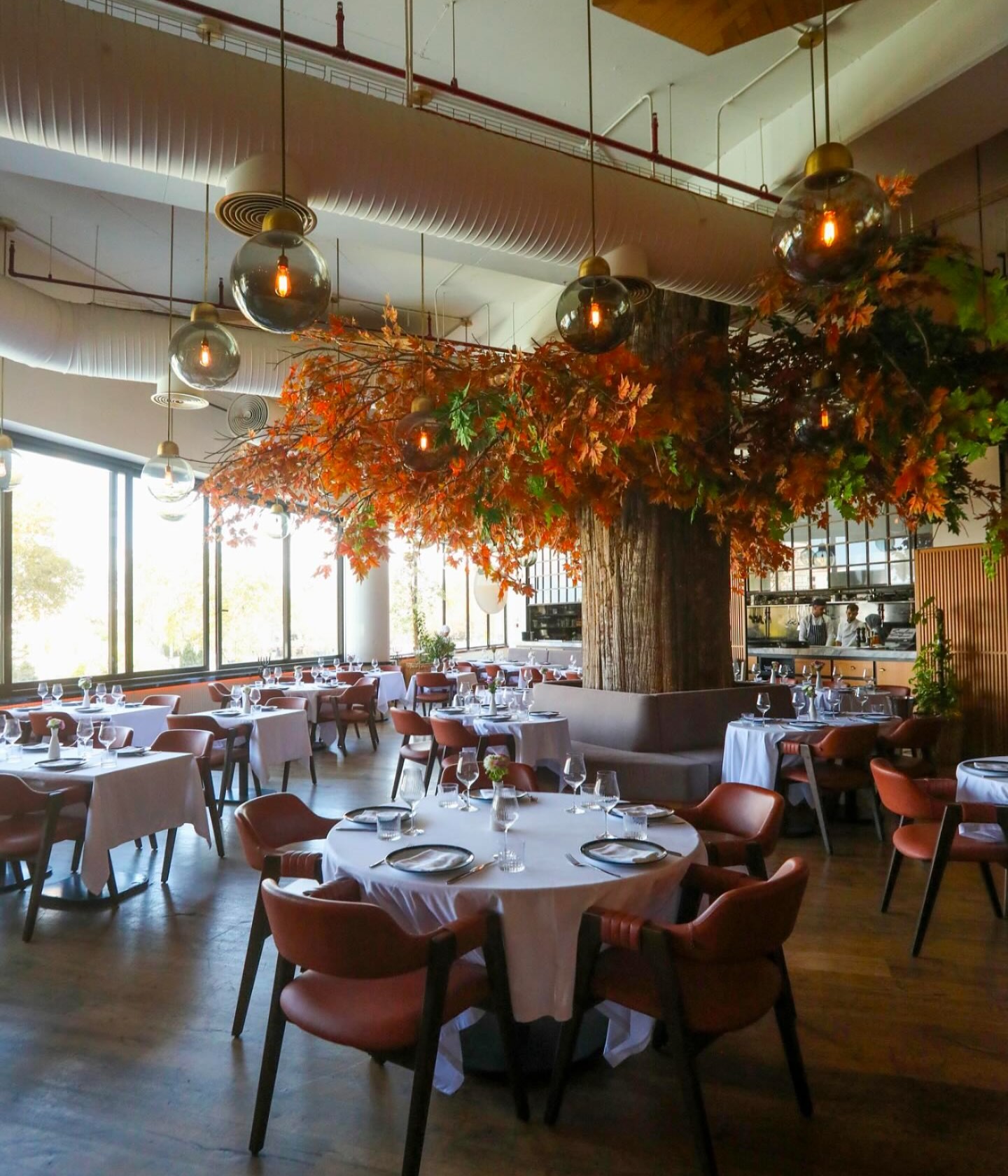 The dining atmosphere at Serafina Kemer Country