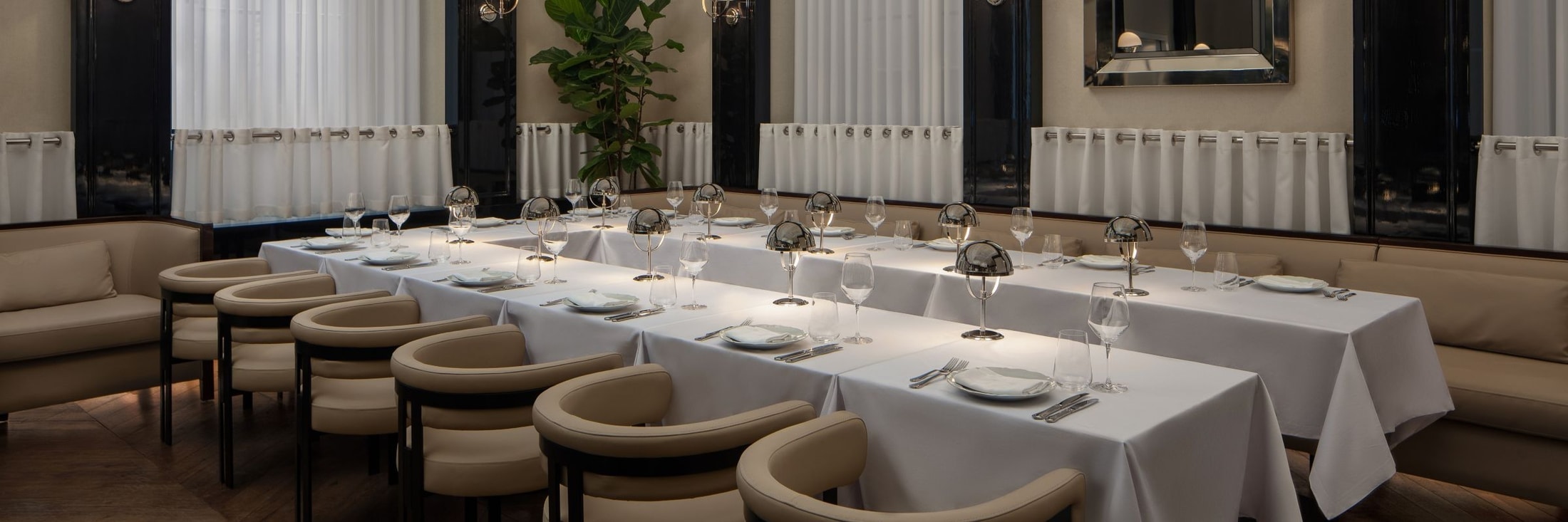 Interior and atmosphere at Şiran Restaurant