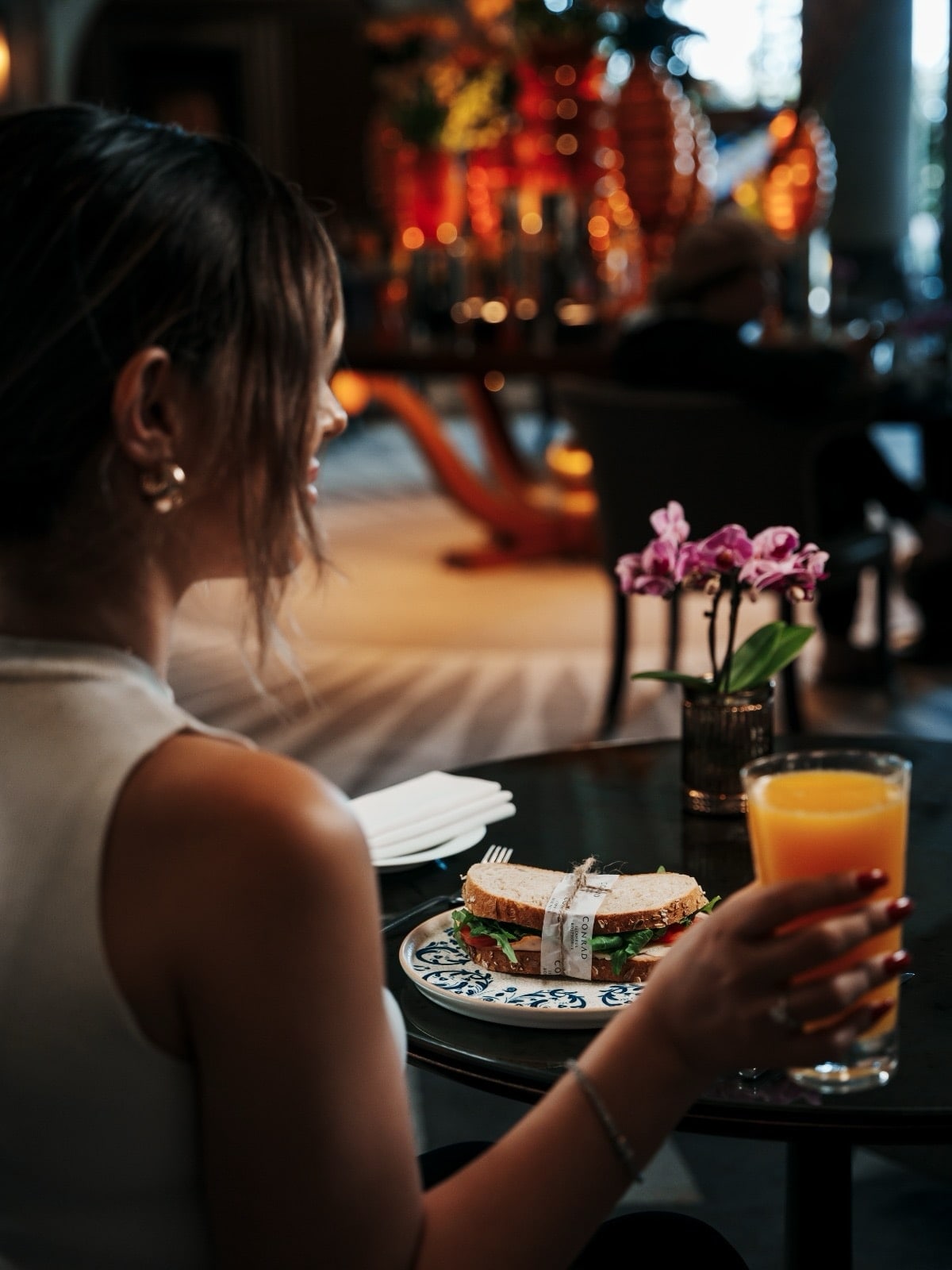 Summit Bar & Terrace, Conrad İstanbul Bosphorus mekânından bir kare