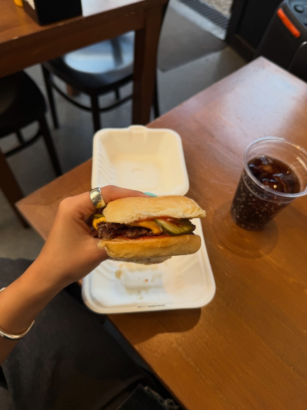Supernormal Burger mutfağından özenle hazırlanmış bir lezzet