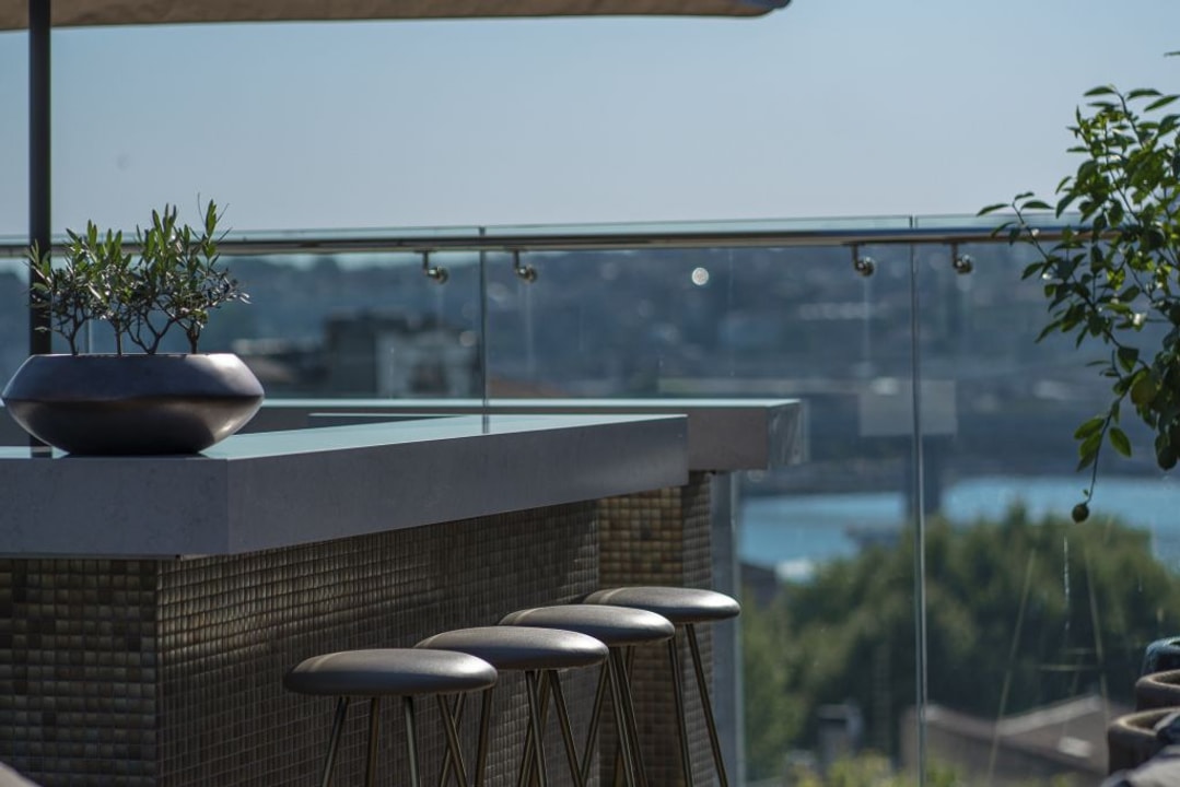 Restaurant atmosphere at The Bank Roof Bar