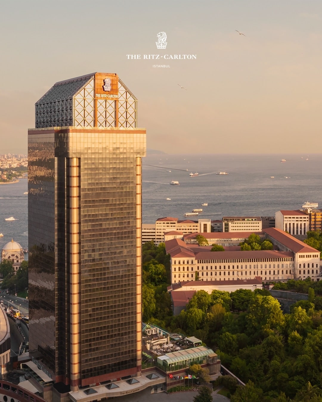 The Ritz-Carlton, Şişli restoranında yemek ve atmosfer