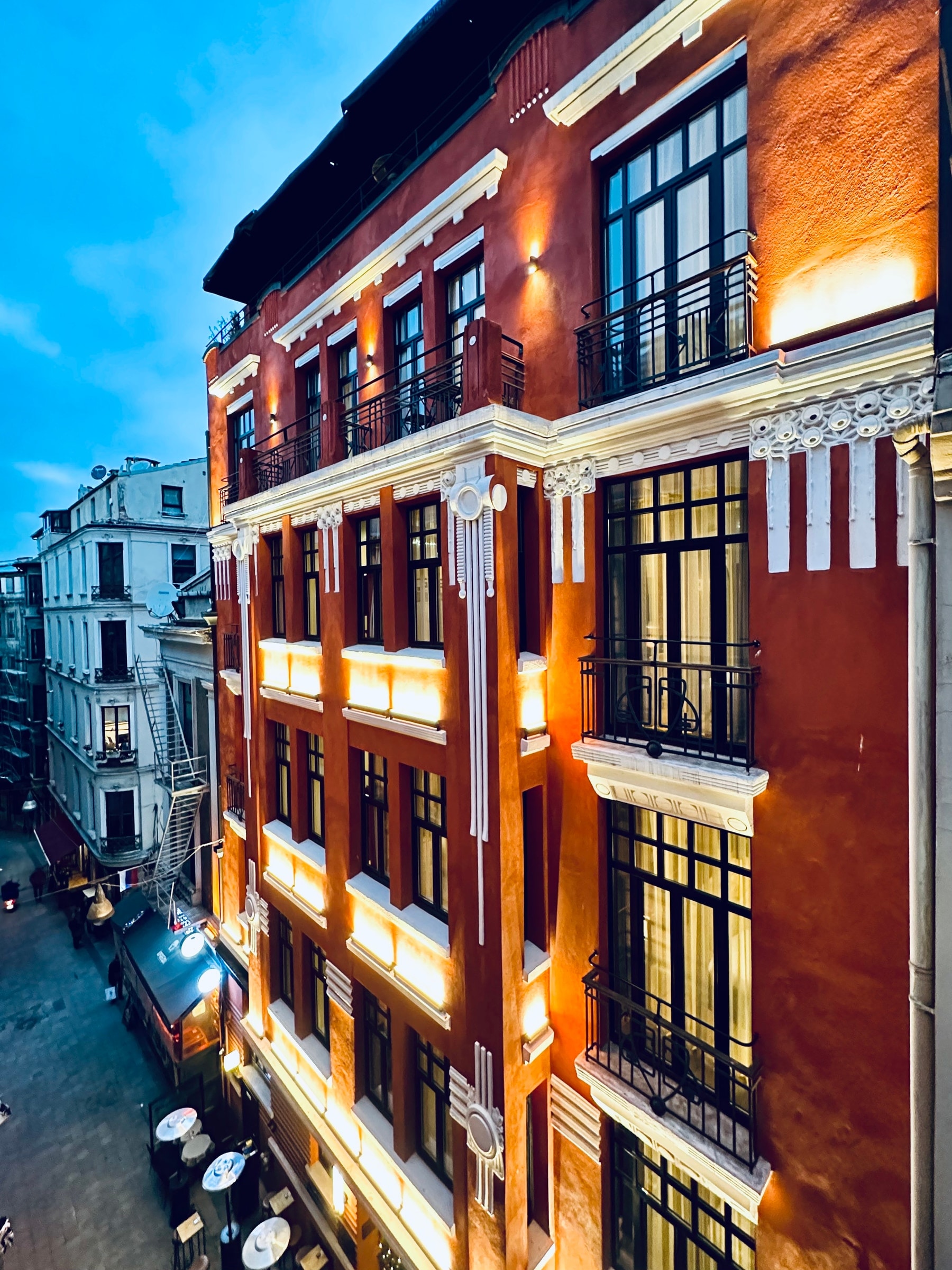 Restaurant atmosphere at Tone İstanbul