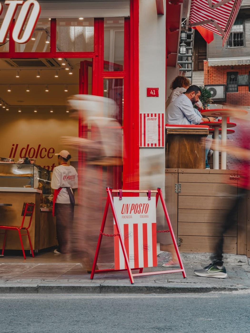 The considered interior and atmosphere at Un Posto