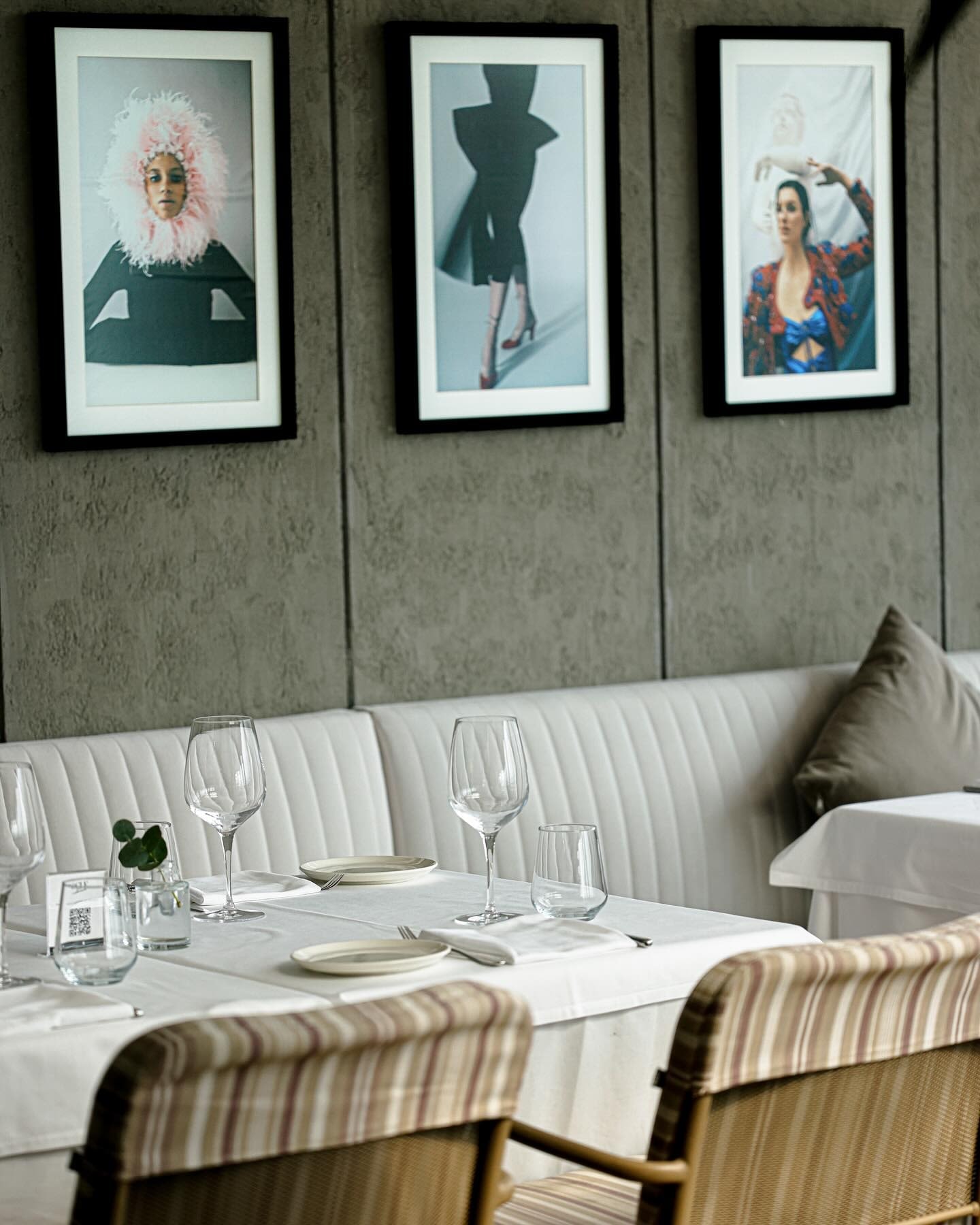 Vogue Restaurant: yemek salonu ve masa düzeni