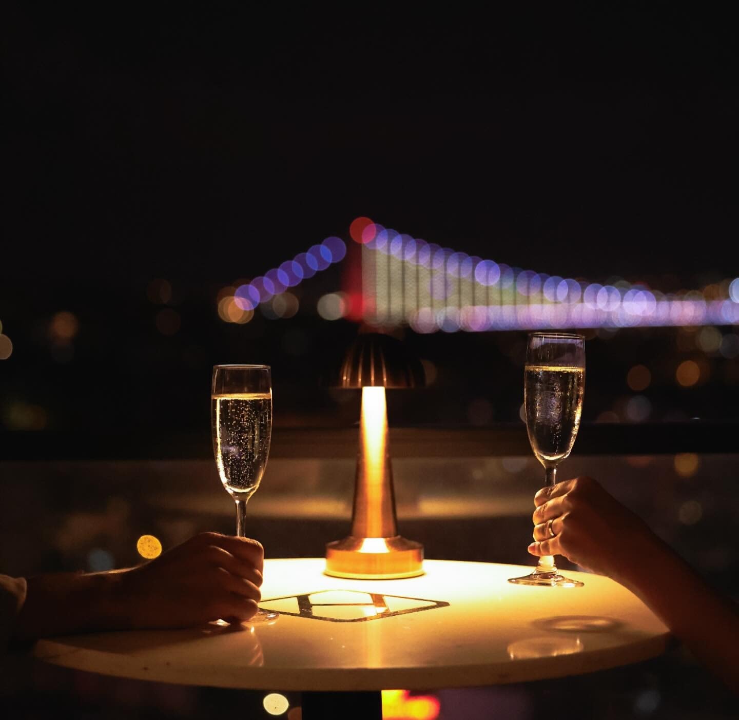 Vogue Restaurant: su kenarındaki atmosfer
