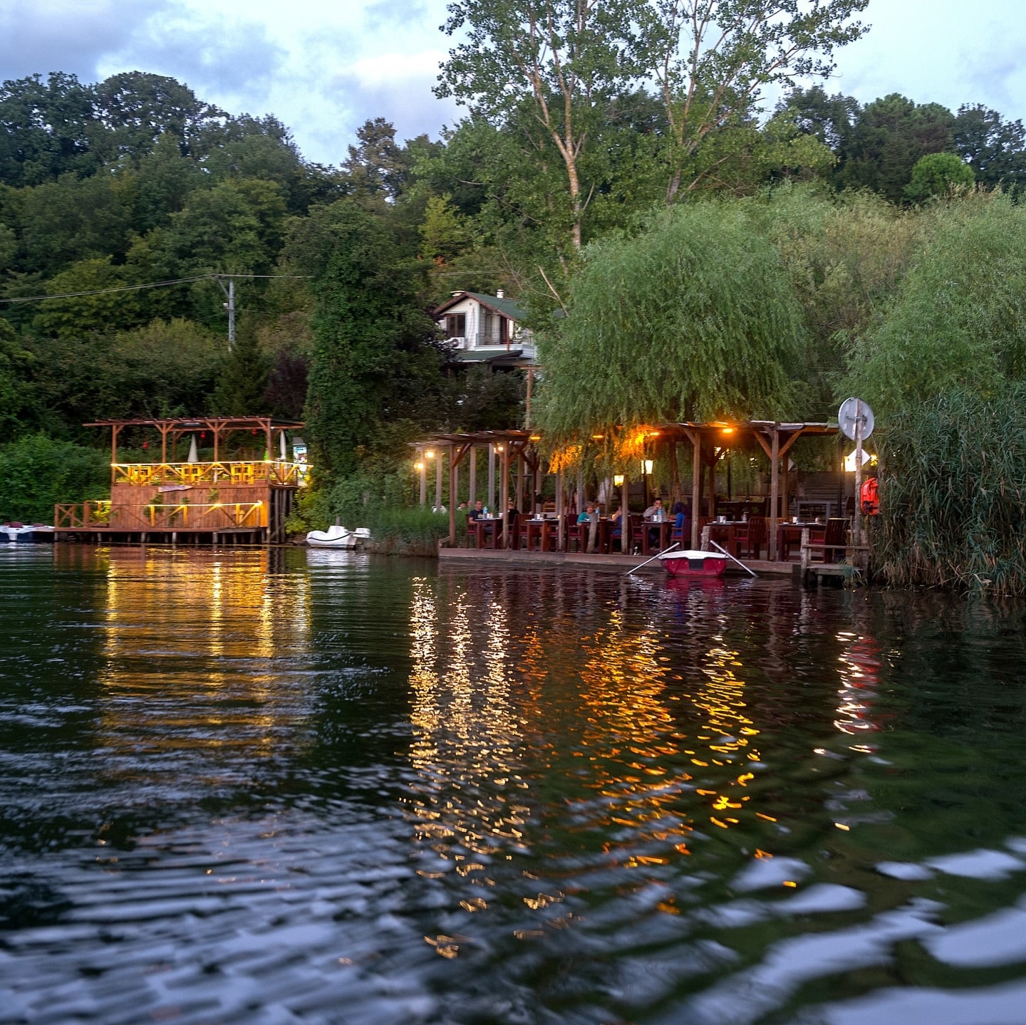 Wineport Lodge Restaurant: the frontage and entrance