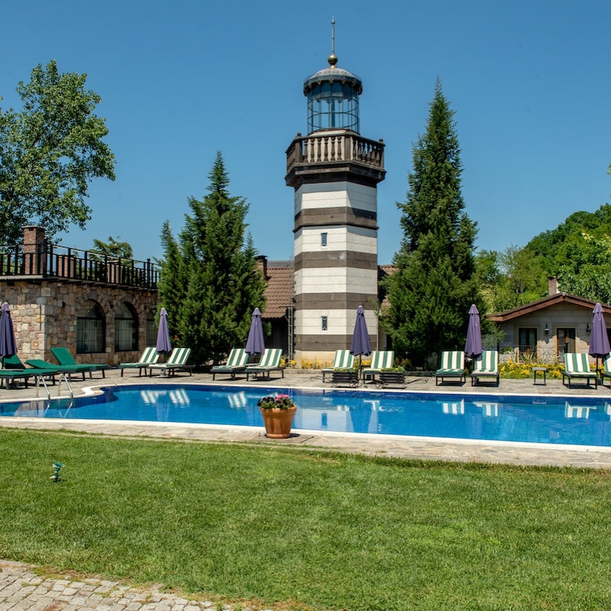 Wineport Lodge Restaurant: the daylight-filled dining room
