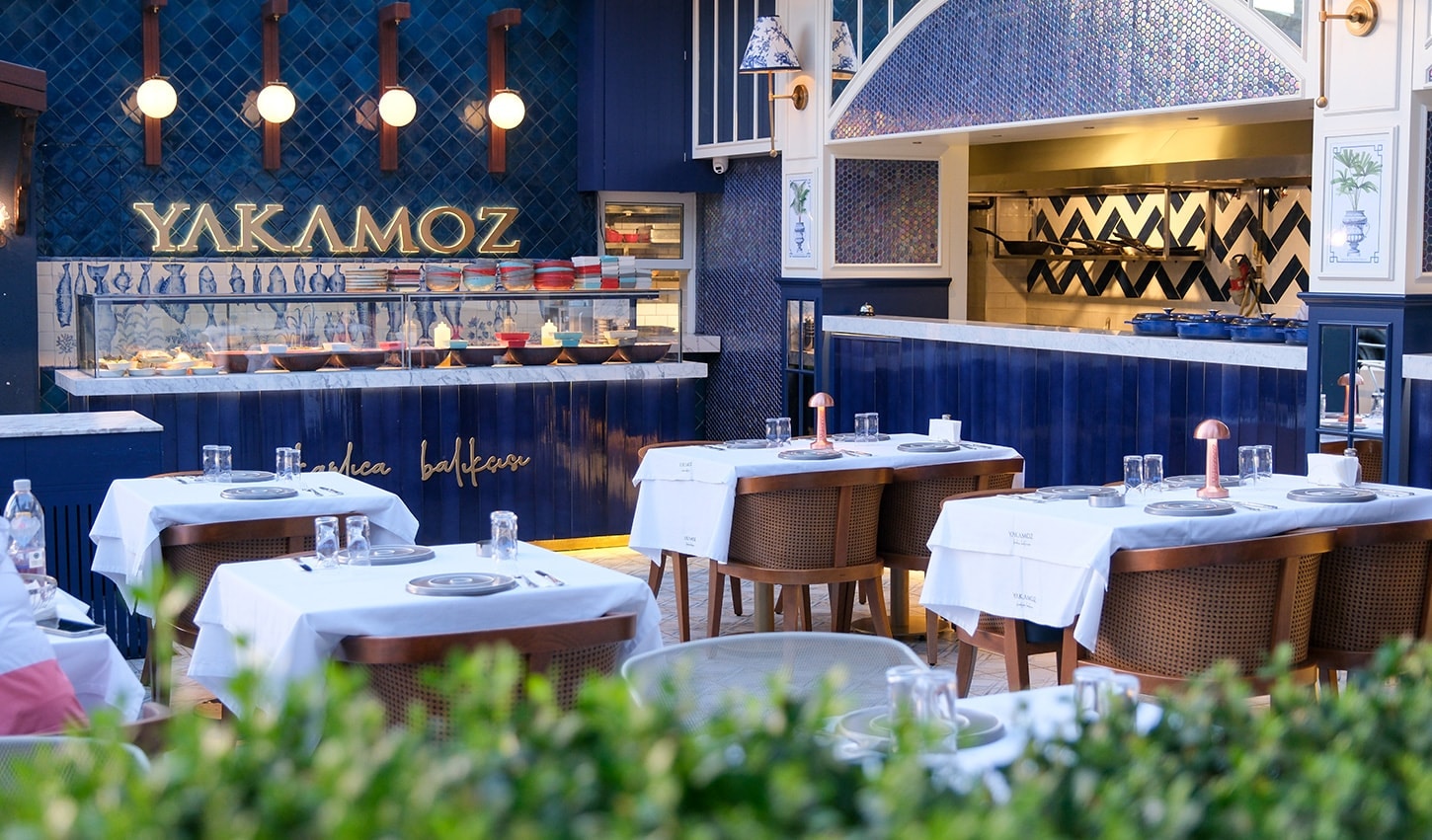 The dining room and atmosphere at Yakamoz