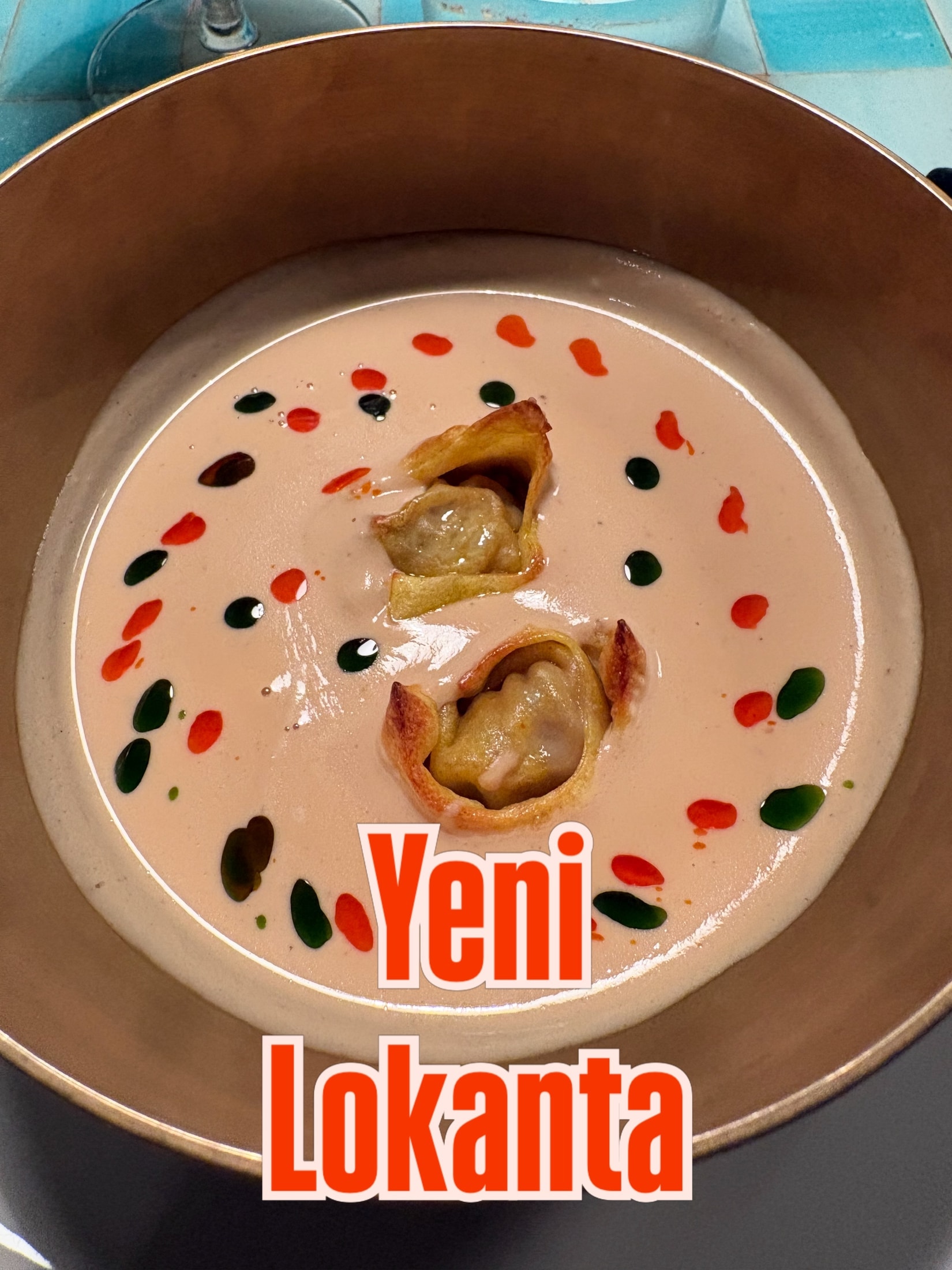 Yeni Lokanta mutfağından özenli bir tabak sunumu