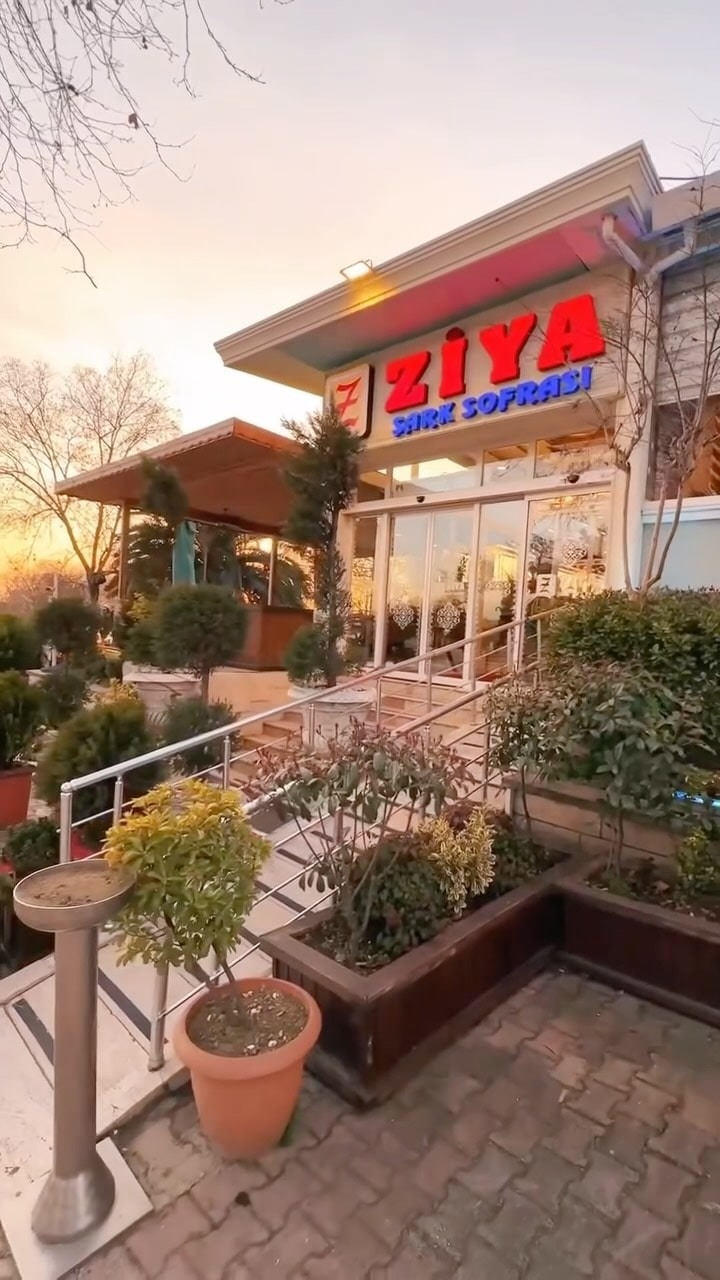 Interior and atmosphere at Ziya Şark Sofrası Florya